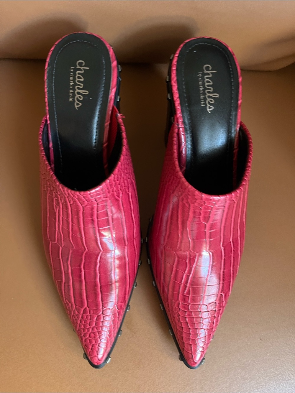 Charles by Charles David Shoes Mules Red Textured Croc Platform Studded size 9 - Picture 4 of 12